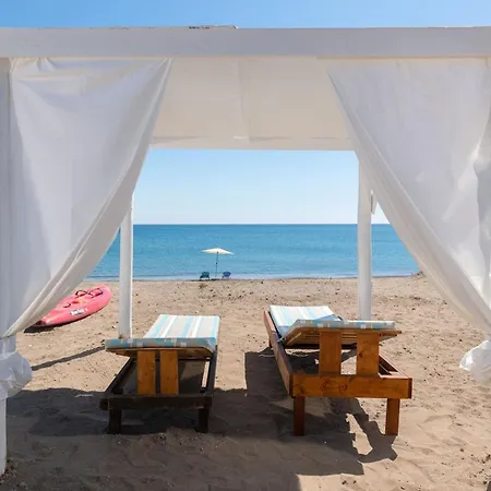 The South Escape With Front Pool Tatil Evi *