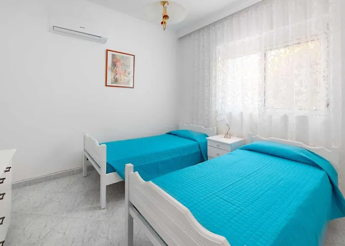 The South Escape With Front Pool Πλημμύρι